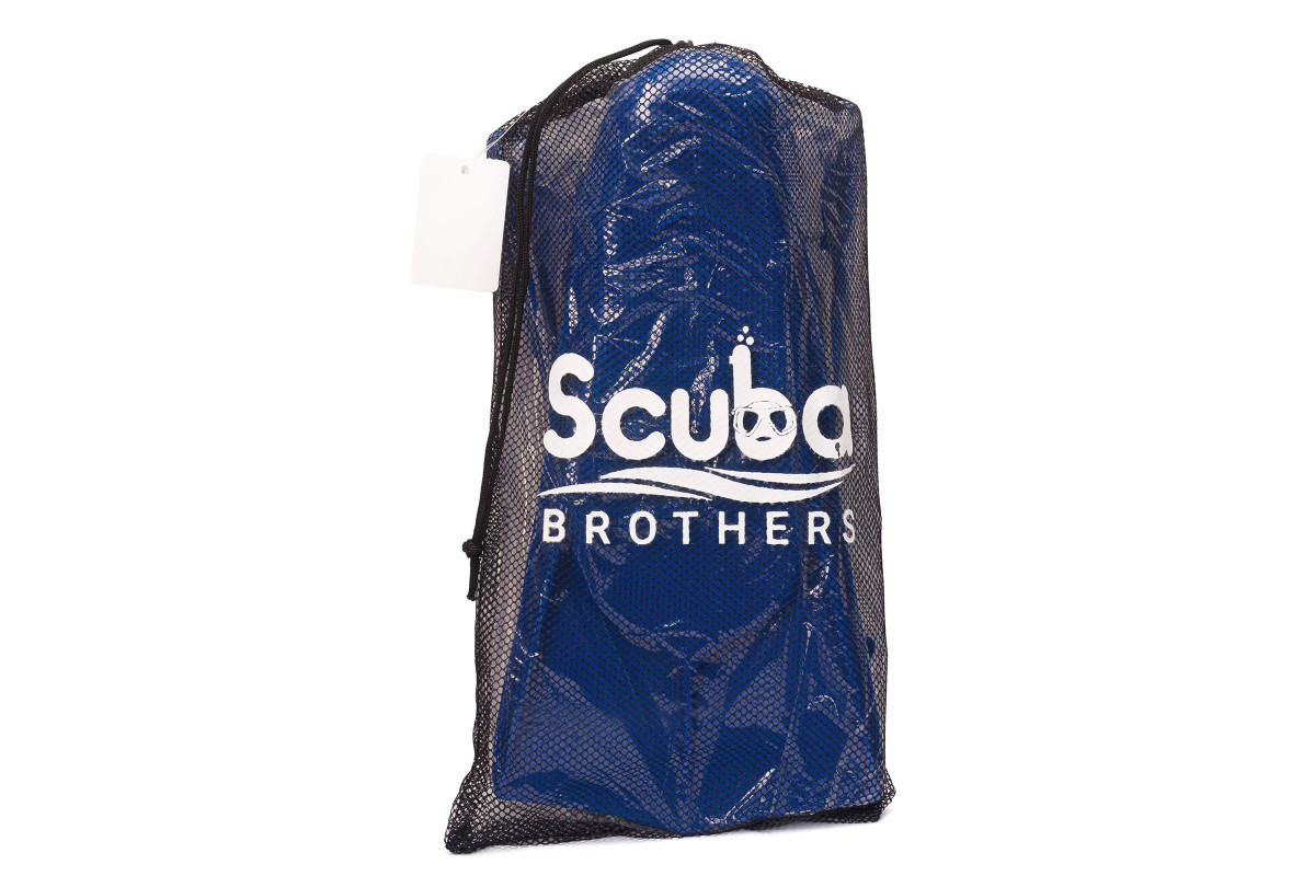 Scuba brothers