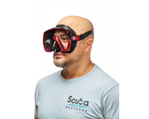 Маска TUSA FREEDOM HD, красная рамка, черный силикон